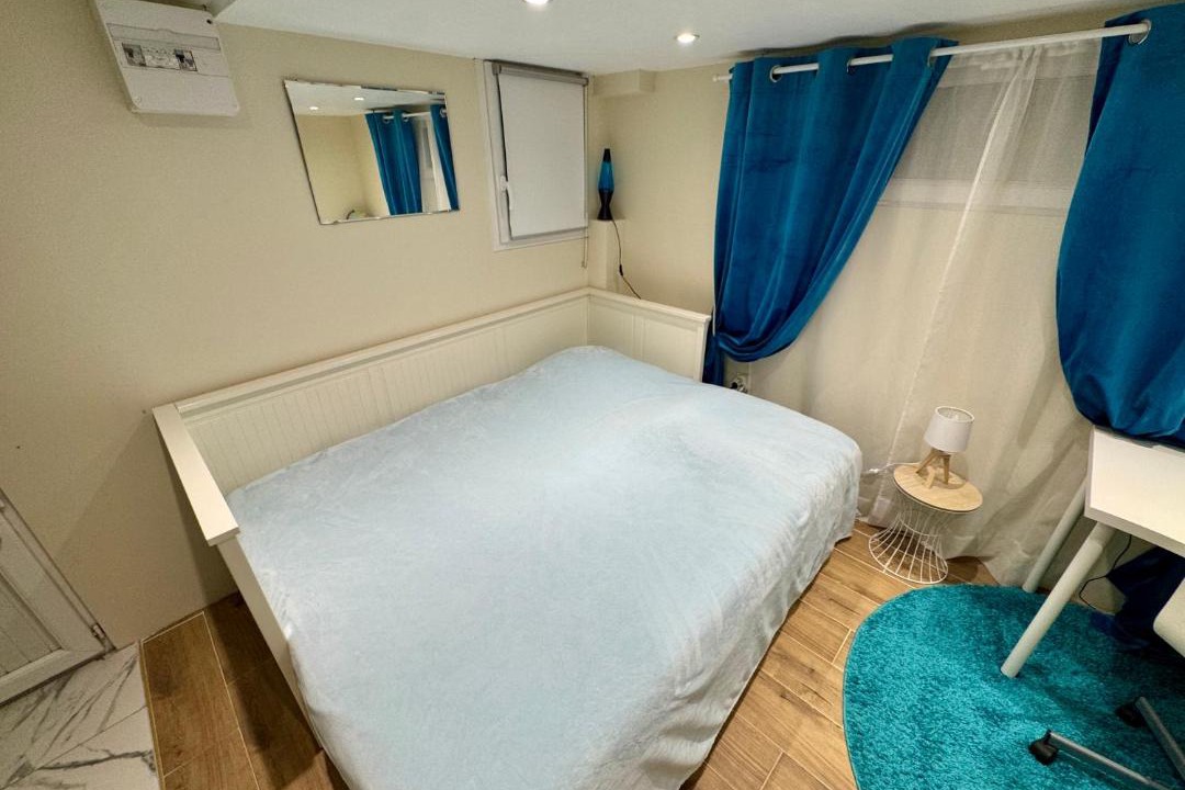 Photo of Bedroom in Adamville