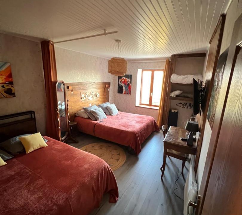 Photo of Others in Le Passage
