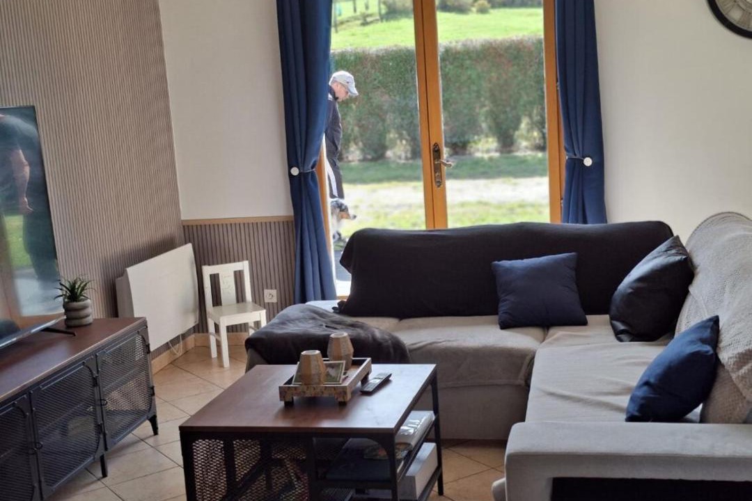 Photo of Livingroom in Cuy-Saint-Fiacre