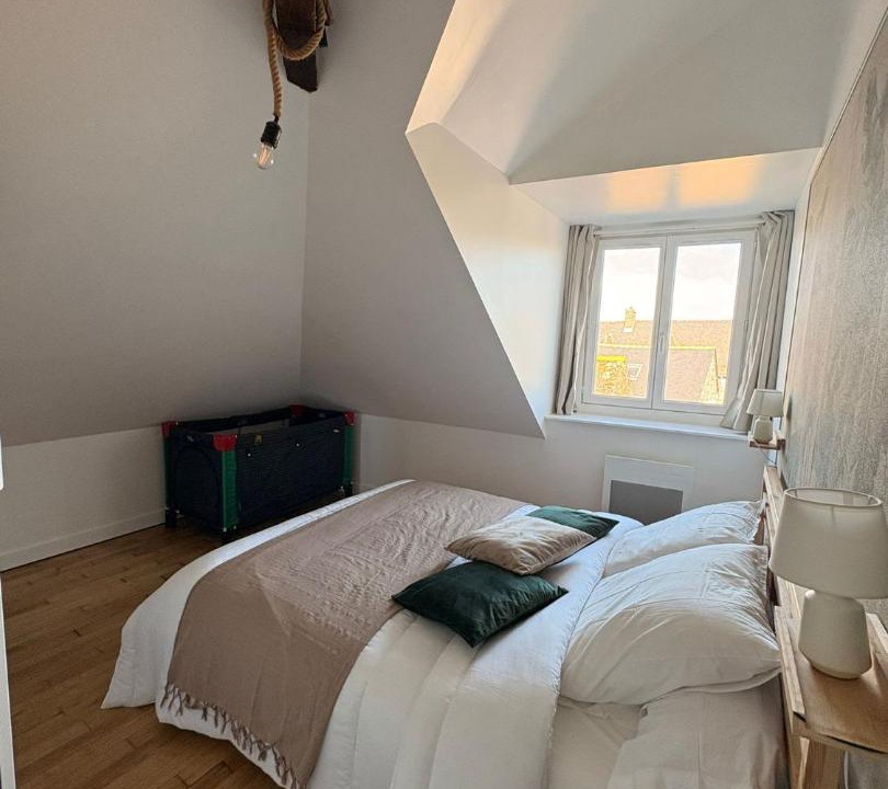 Photo of Bedroom in Dol-de-Bretagne