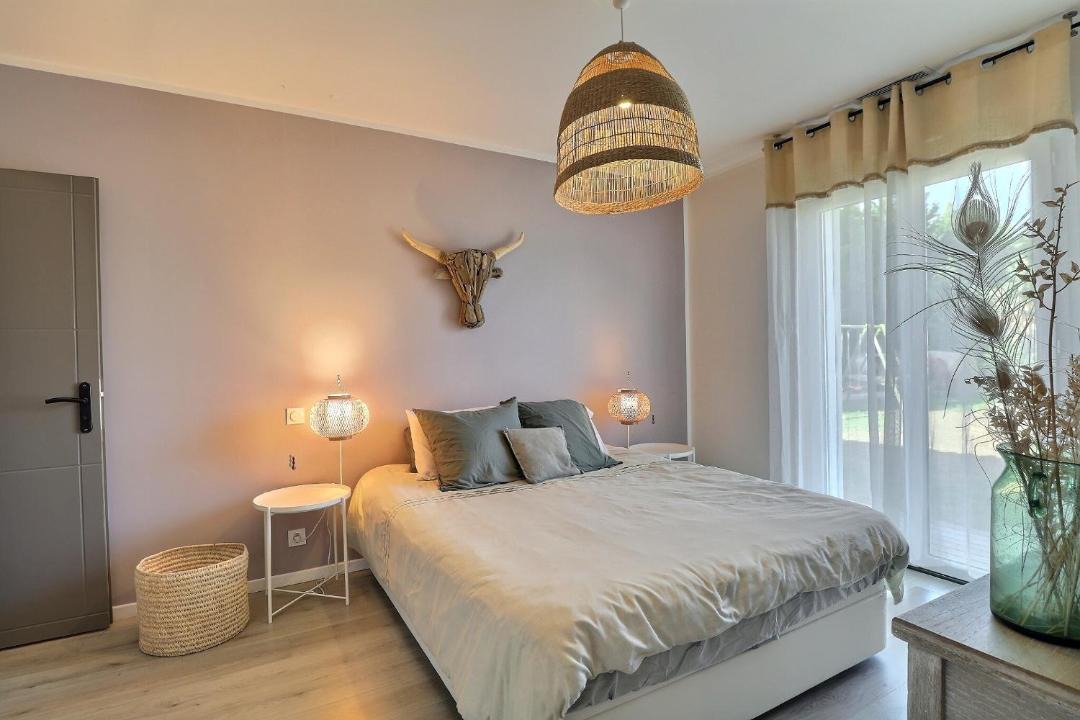 Photo of Bedroom in Montescot