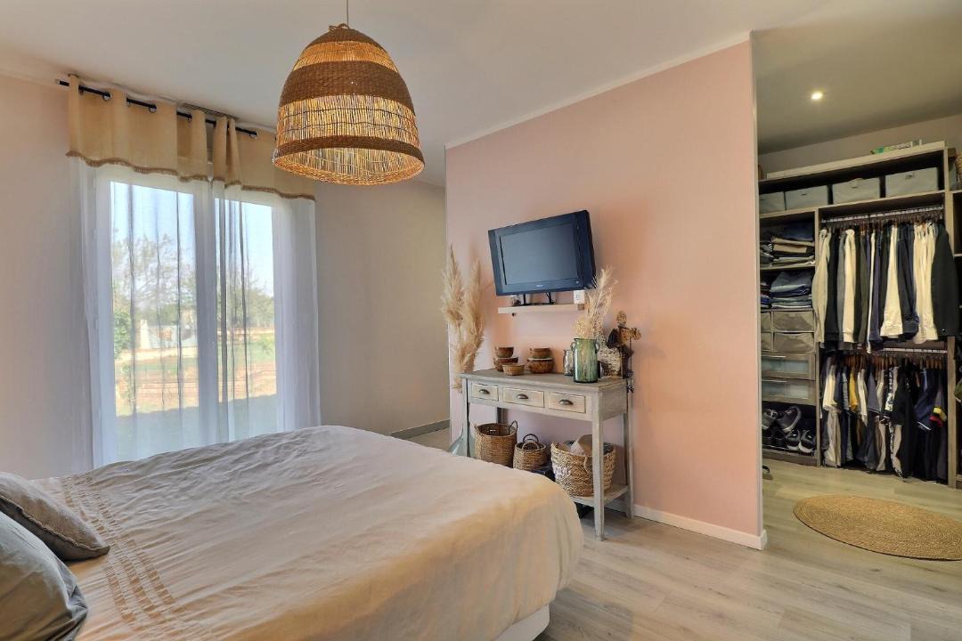 Photo of Bedroom in Montescot