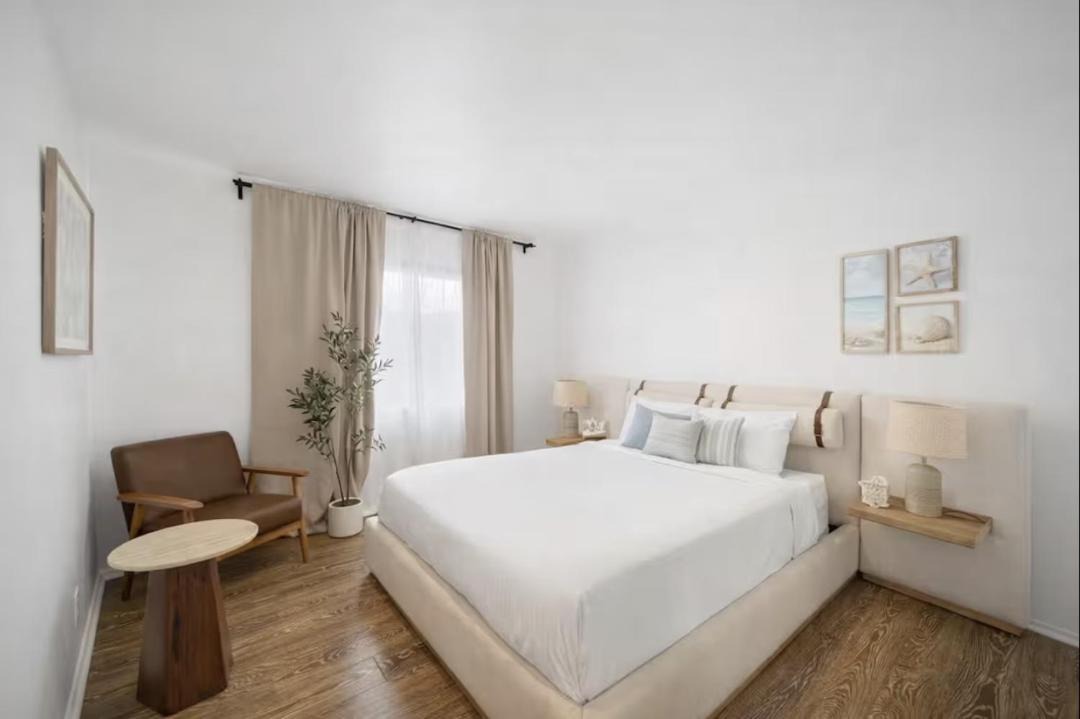 Photo of Bedroom in Lawndale