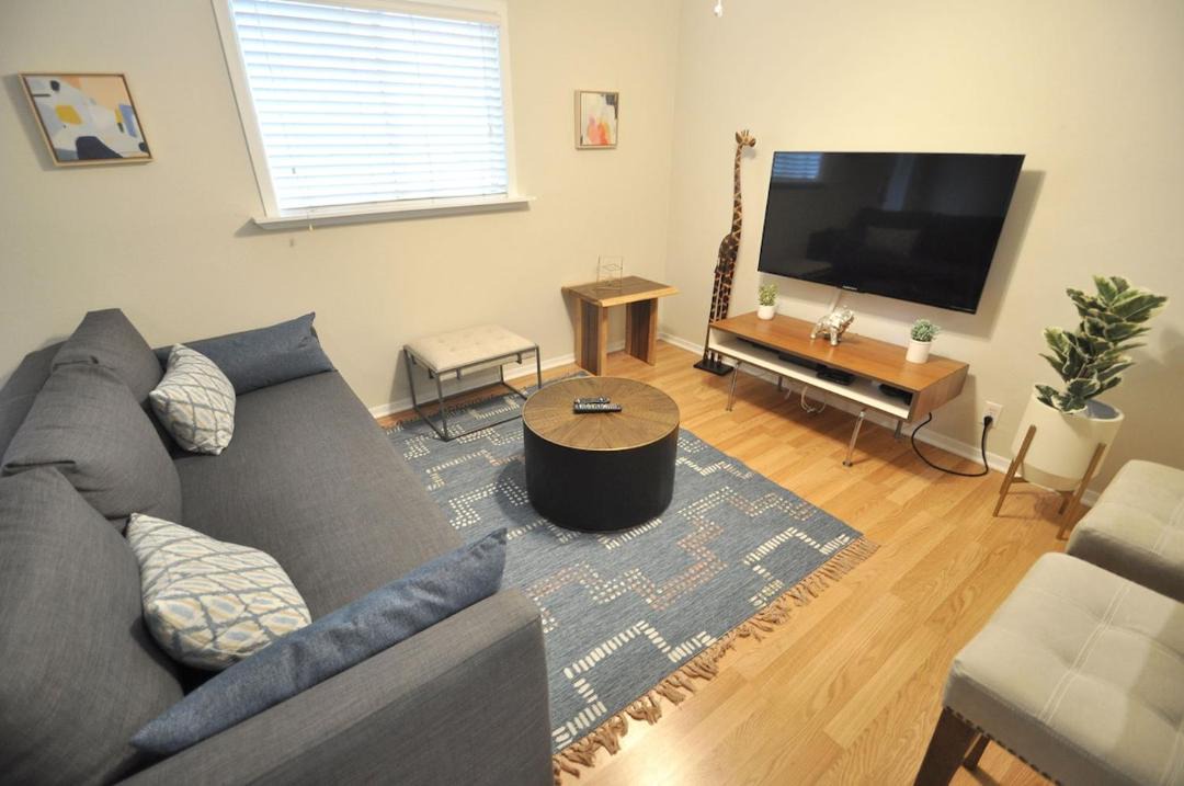 Photo of Livingroom in South Lamar