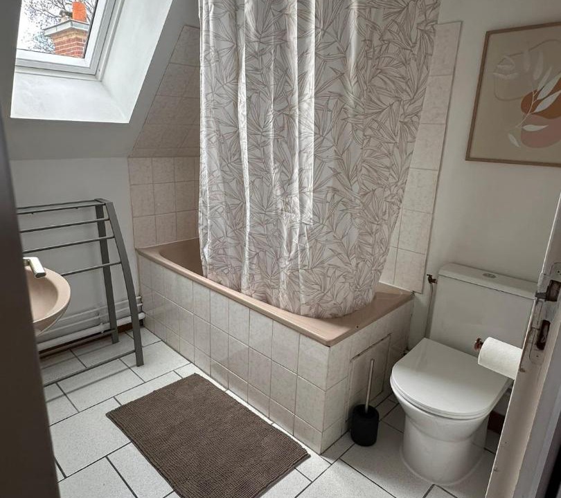 Photo of Bathroom in Maintenon