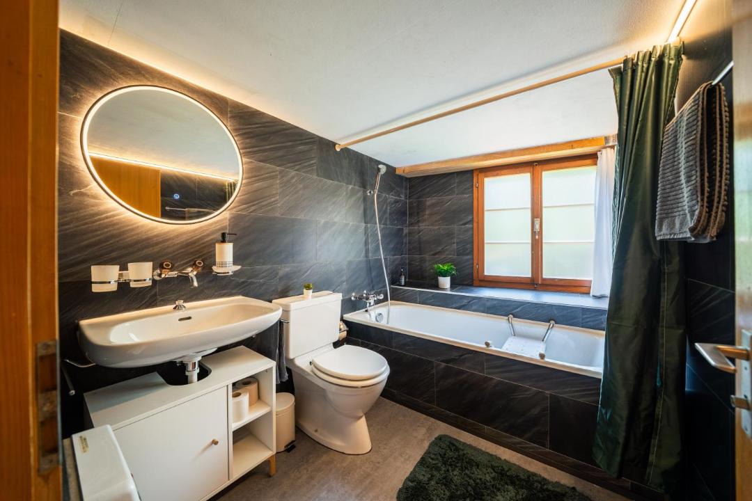 Photo of Bathroom in Schwanden bei Brienz