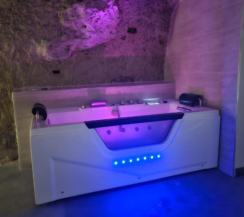 Photo of Bathroom in Saint-Etienne-de-Chigny