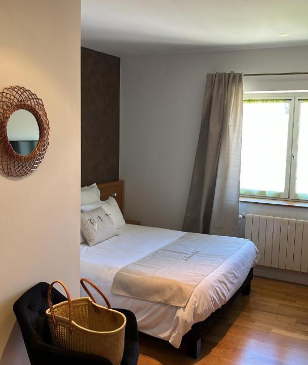 Photo of Bedroom in Perouges