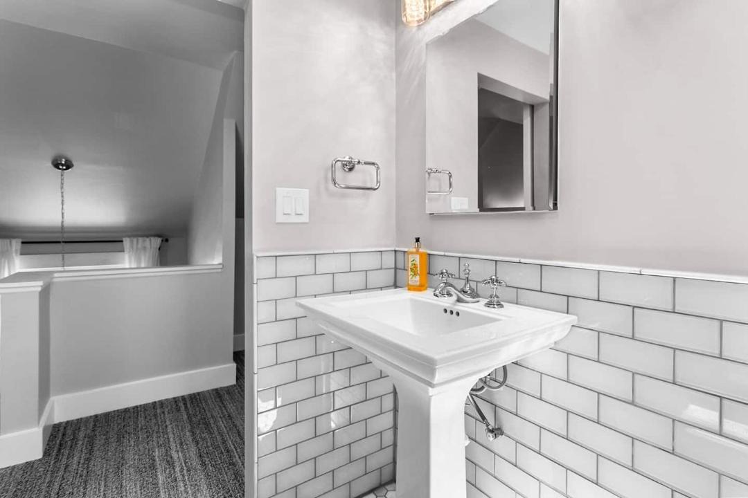 Photo of Bathroom in Hanover Place