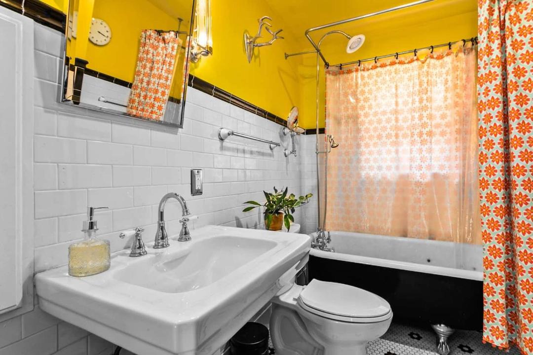 Photo of Bathroom in Hanover Place