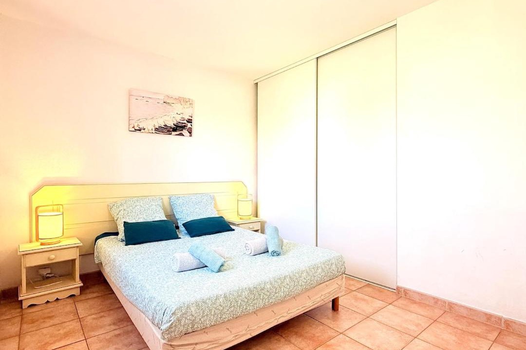 Photo of Bedroom in Homps