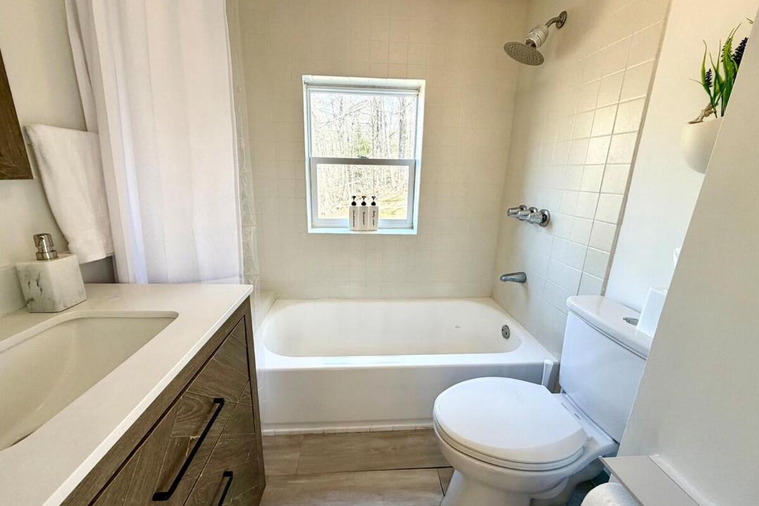Photo of Bathroom in Redding Ridge