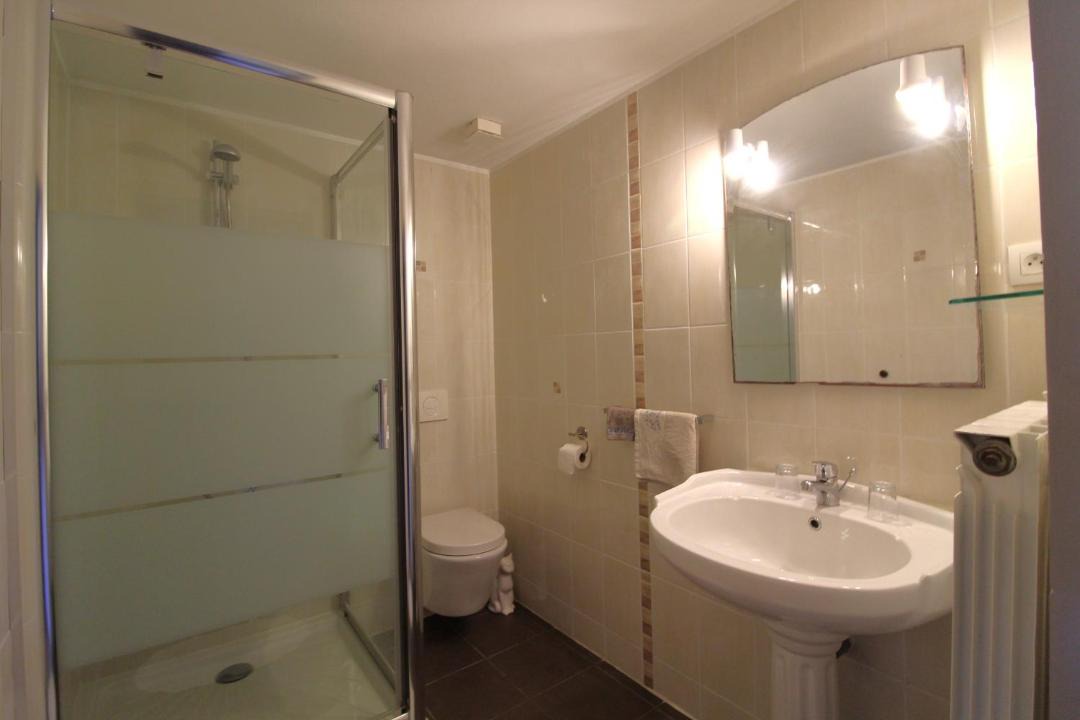 Photo of Bathroom in Maizieres