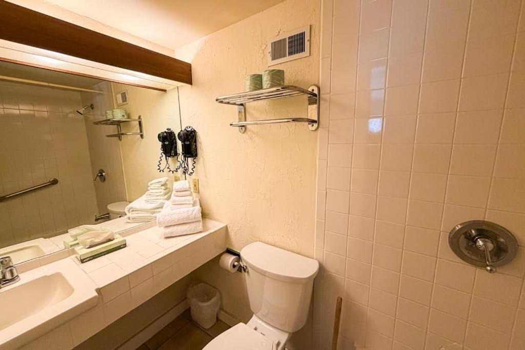 Photo of Bathroom in Warren