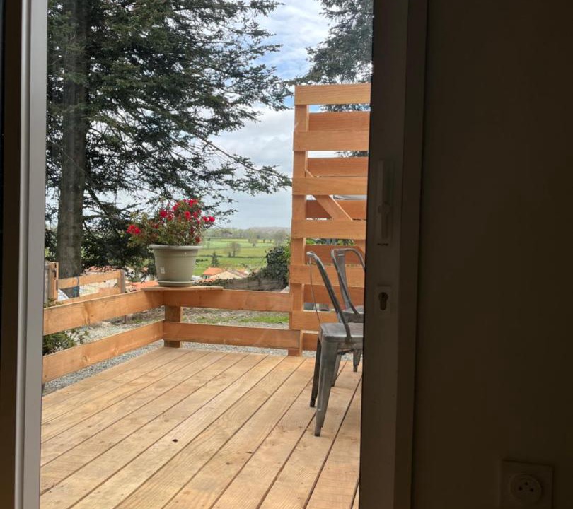 Photo of Patio Balcony in Les Chatelliers-Chateaumur