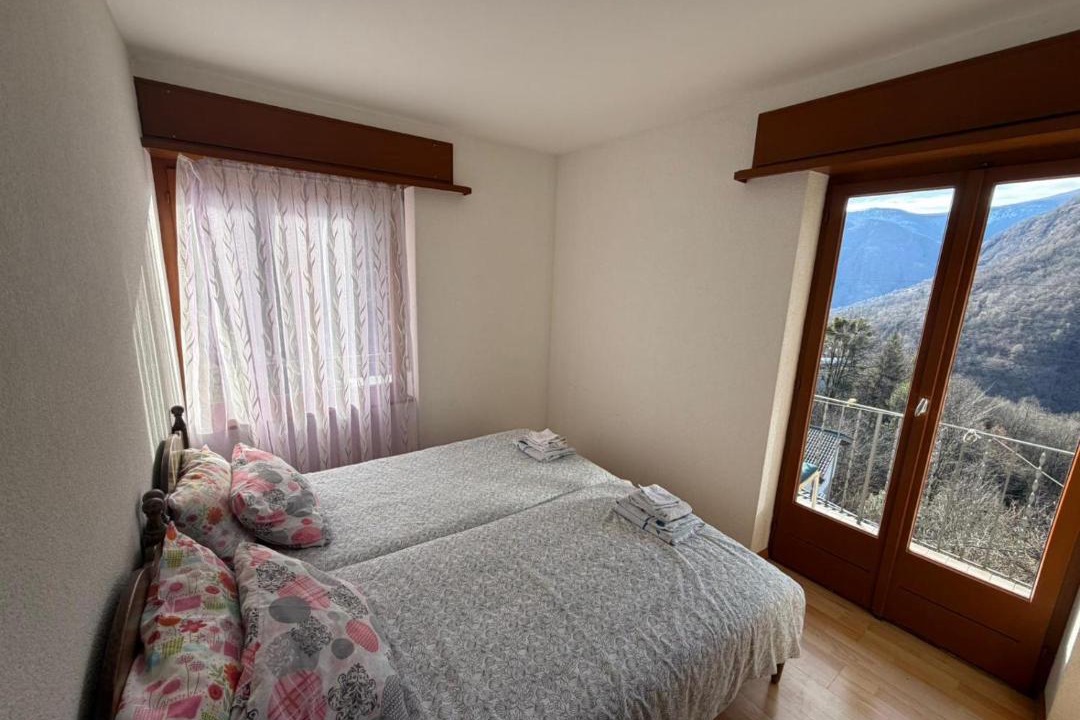 Photo of Bedroom in Isorno