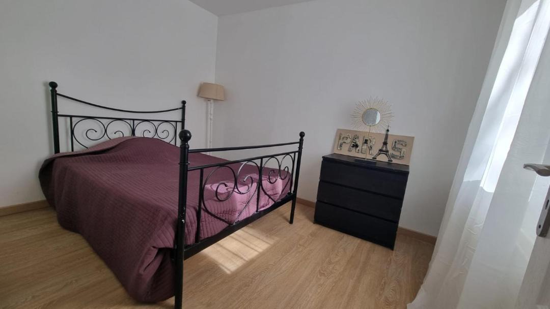 Photo of Bedroom in Saint-Prix