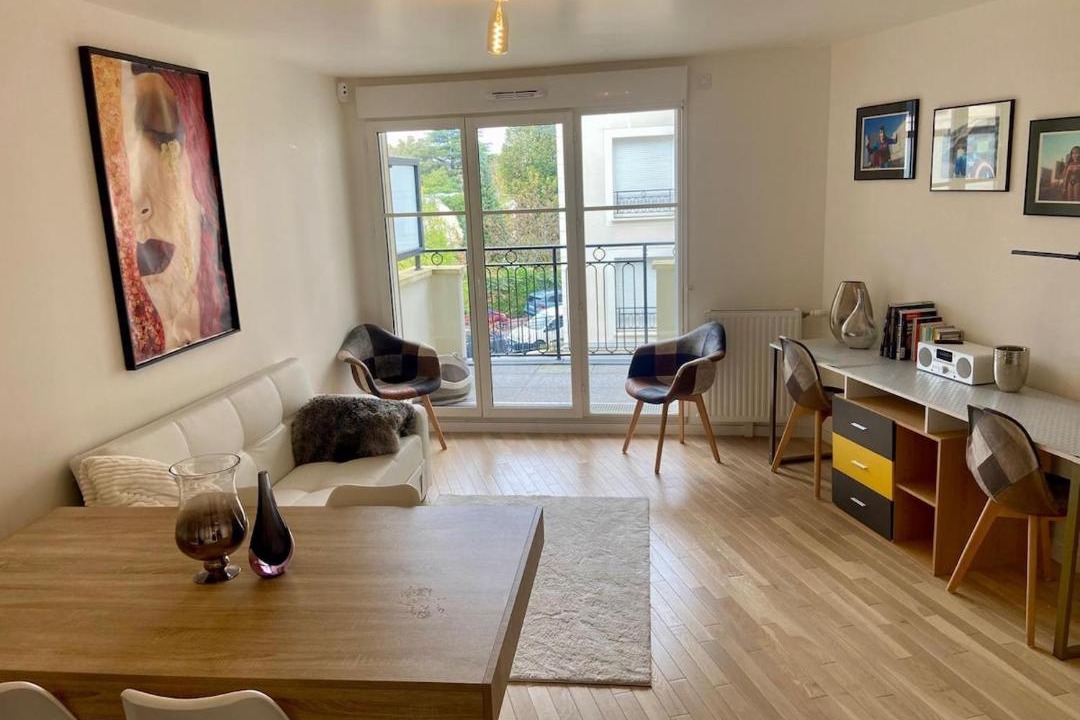 Photo of Livingroom in Clamart