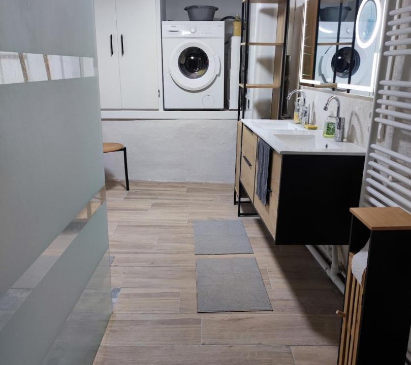 Photo of Bathroom in Coursan