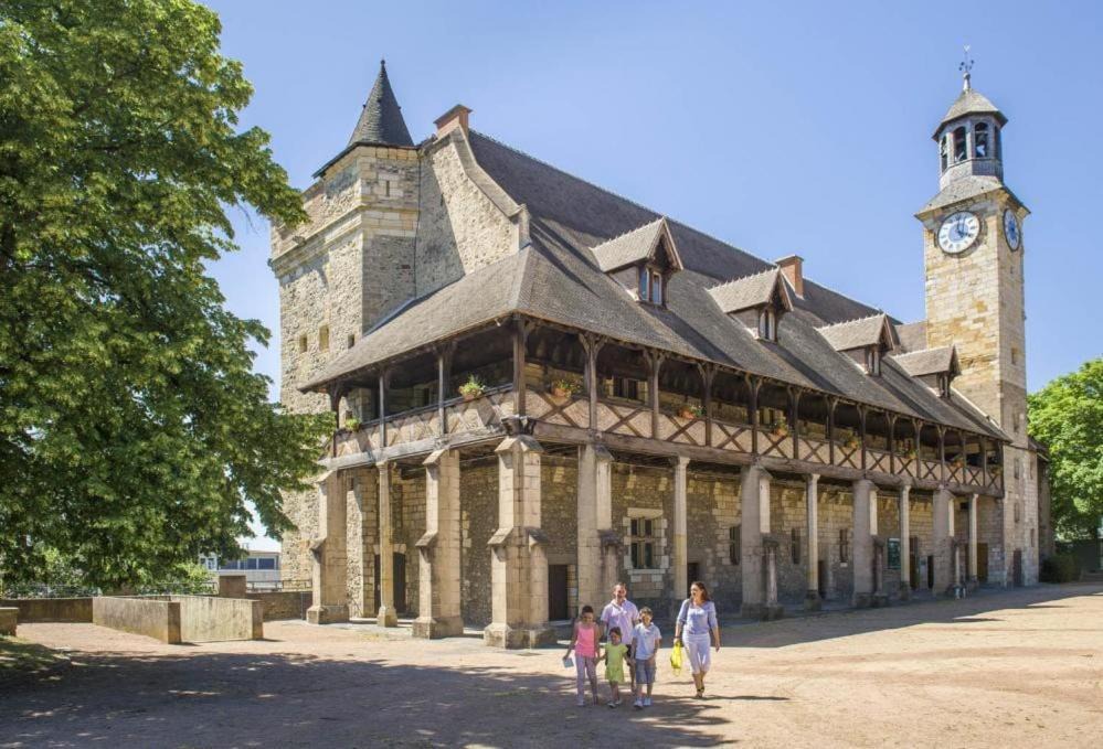 Photo of Others in Montlucon