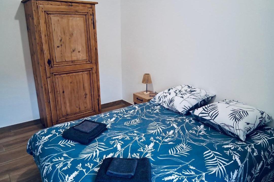 Photo of Bedroom in Eygluy-Escoulin