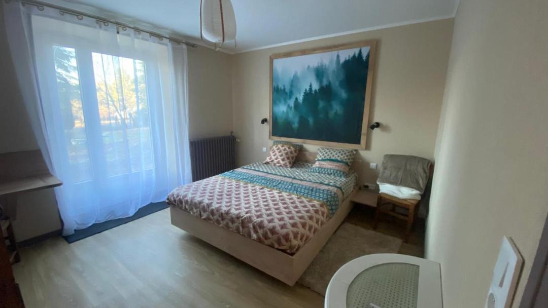 Photo of Bedroom in Le Cercueil