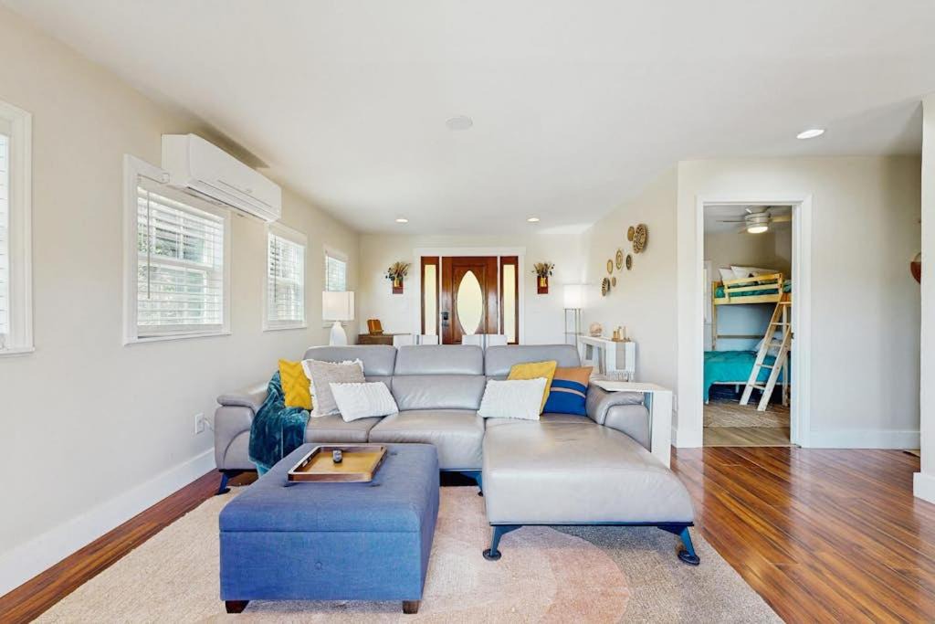 Photo of Others in Clyde