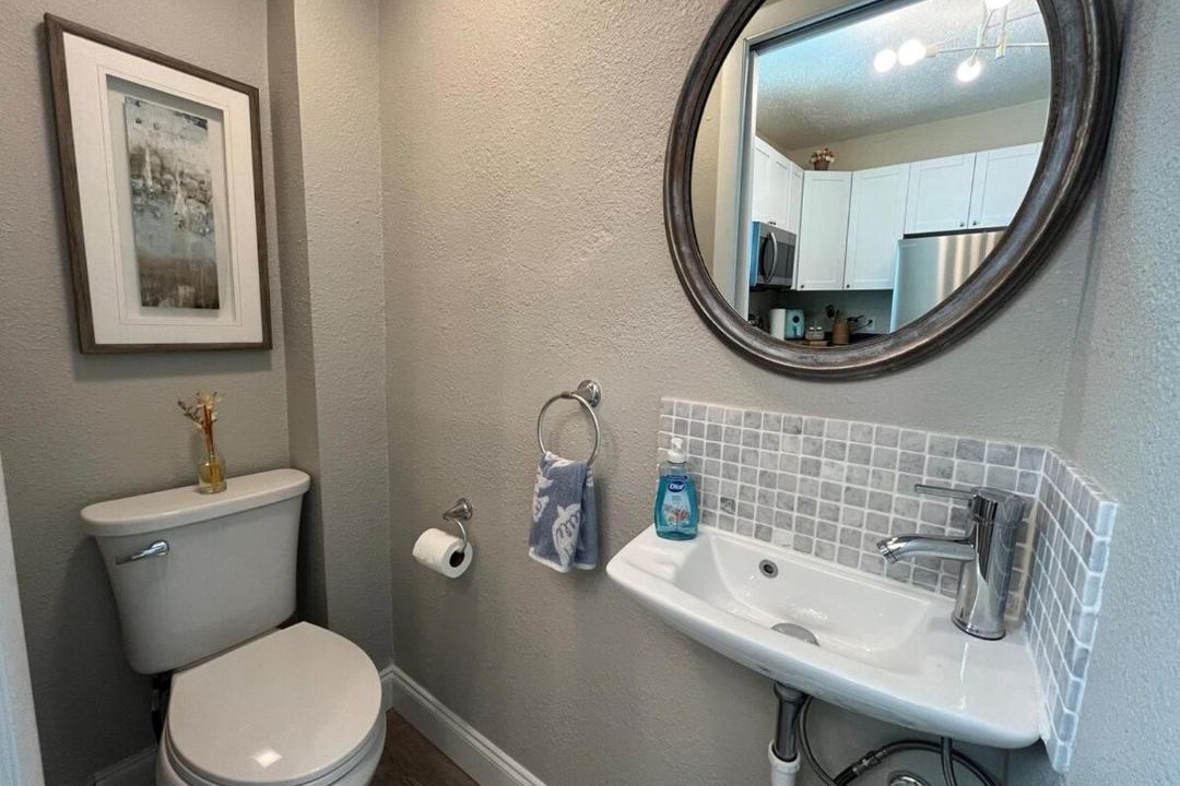 Photo of Bathroom in Irvine Industrial Complex-East
