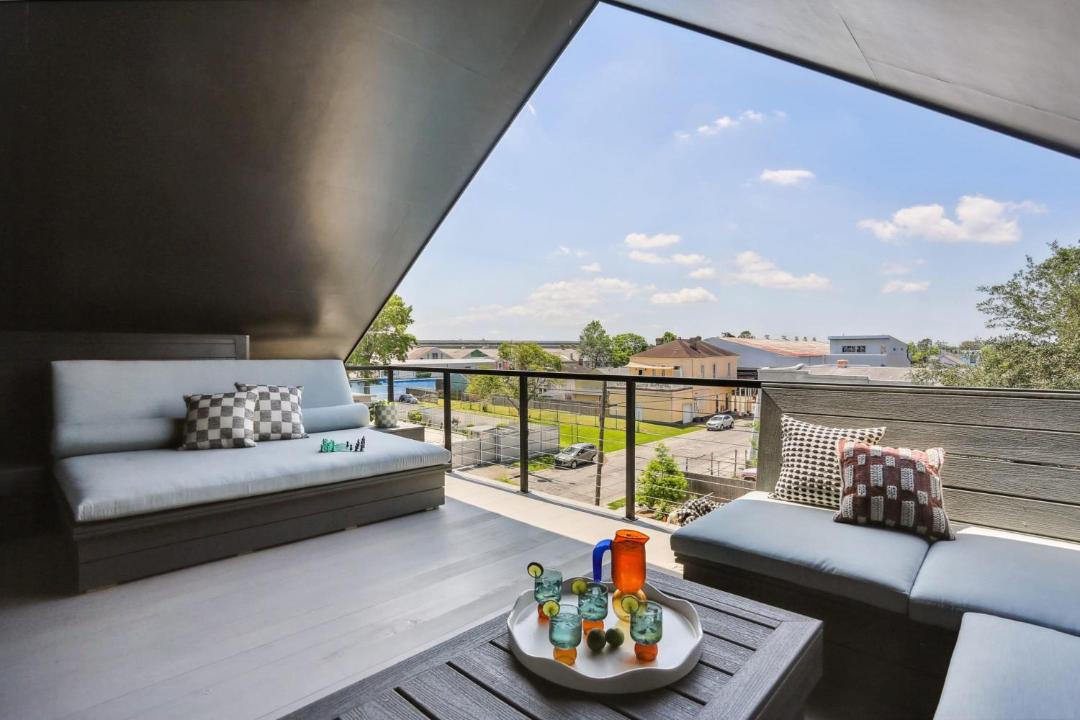 Photo of Patio Balcony in Saint Thomas Development