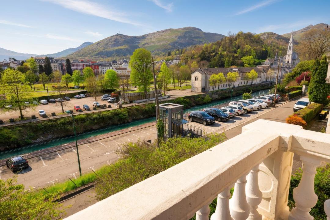 Photo of Others in Lourdes