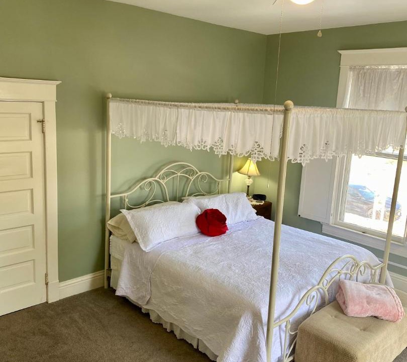 Photo of Bedroom in Bardstown