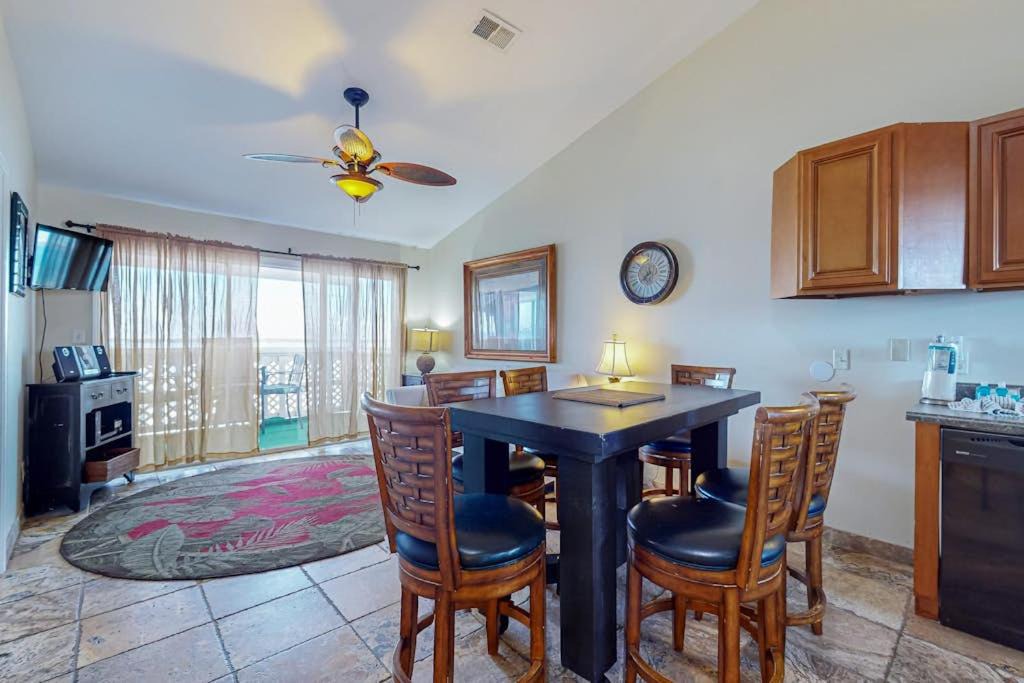 Photo of Kitchen in Pensacola Beach