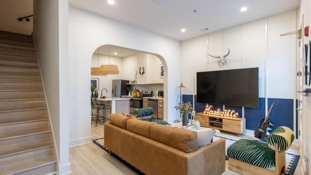 Photo of Livingroom in Five Points
