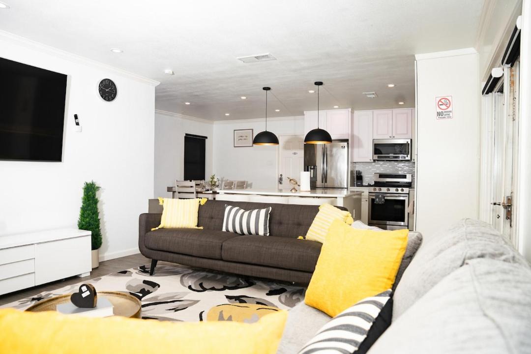 Photo of Livingroom in Richardson