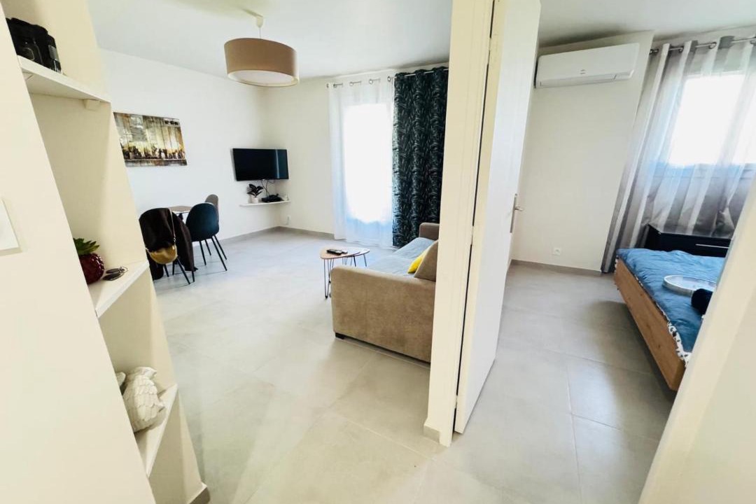 Photo of Bedroom in Lemasson