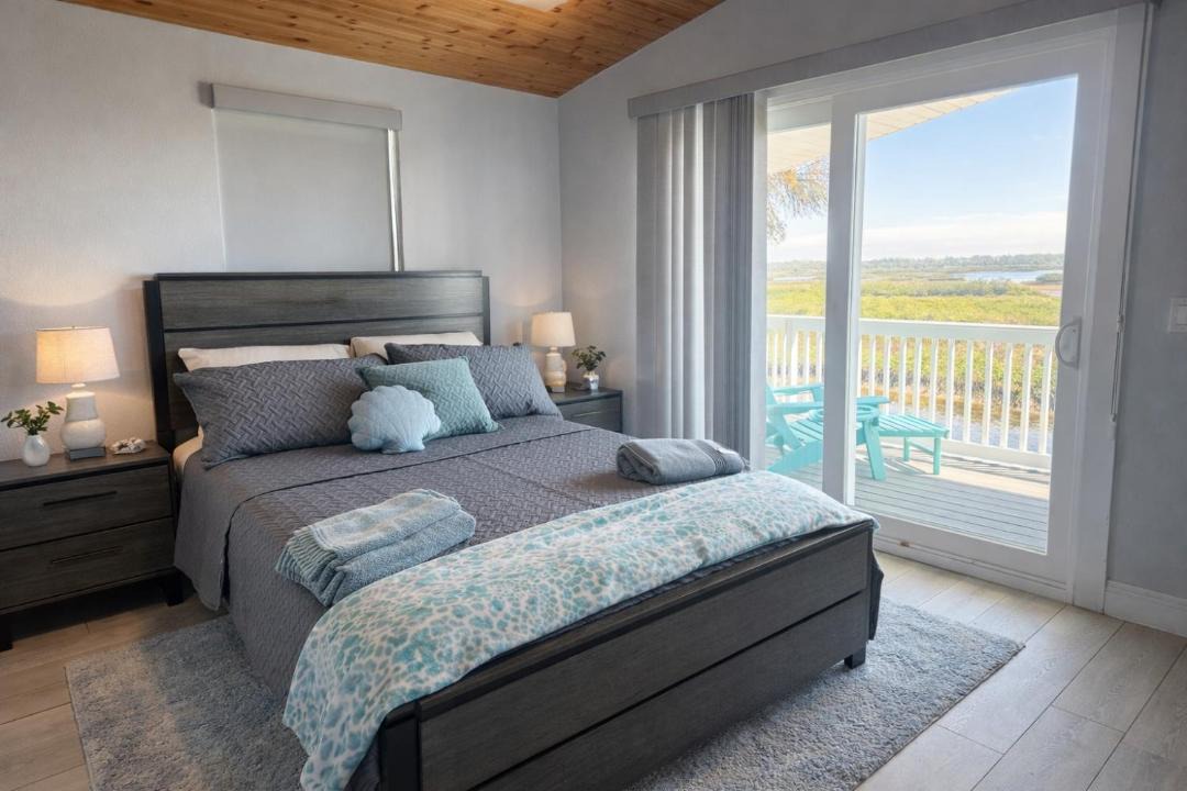 Photo of Bedroom in Pine Island