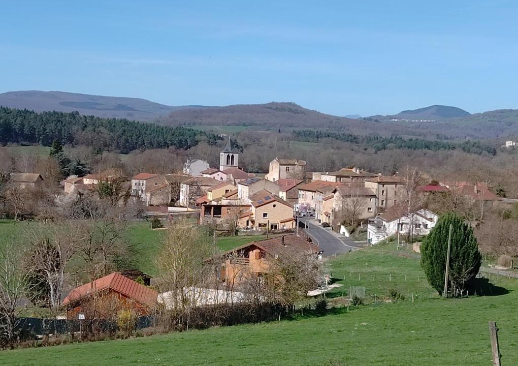 Photo of Buildings in Sugeres