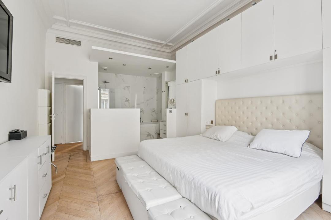 Photo of Bedroom in Porte-Dauphine