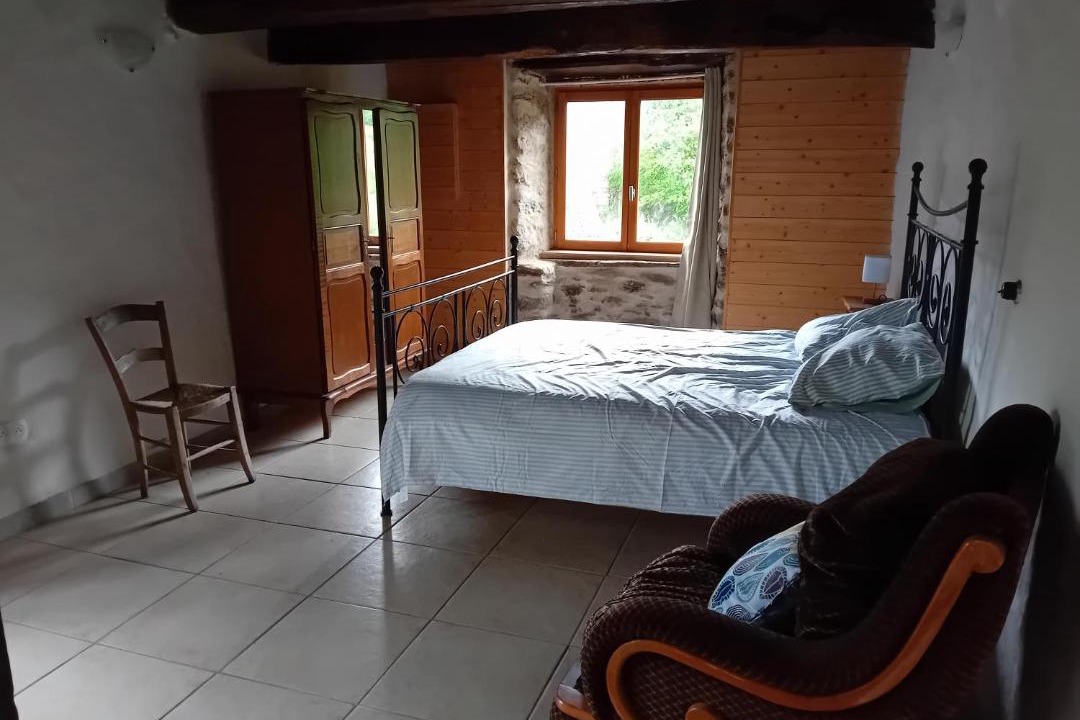 Photo of Bedroom in Montirat