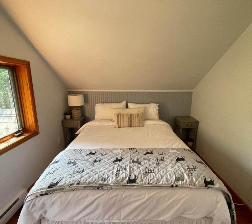 Photo of Bedroom in Tobermory