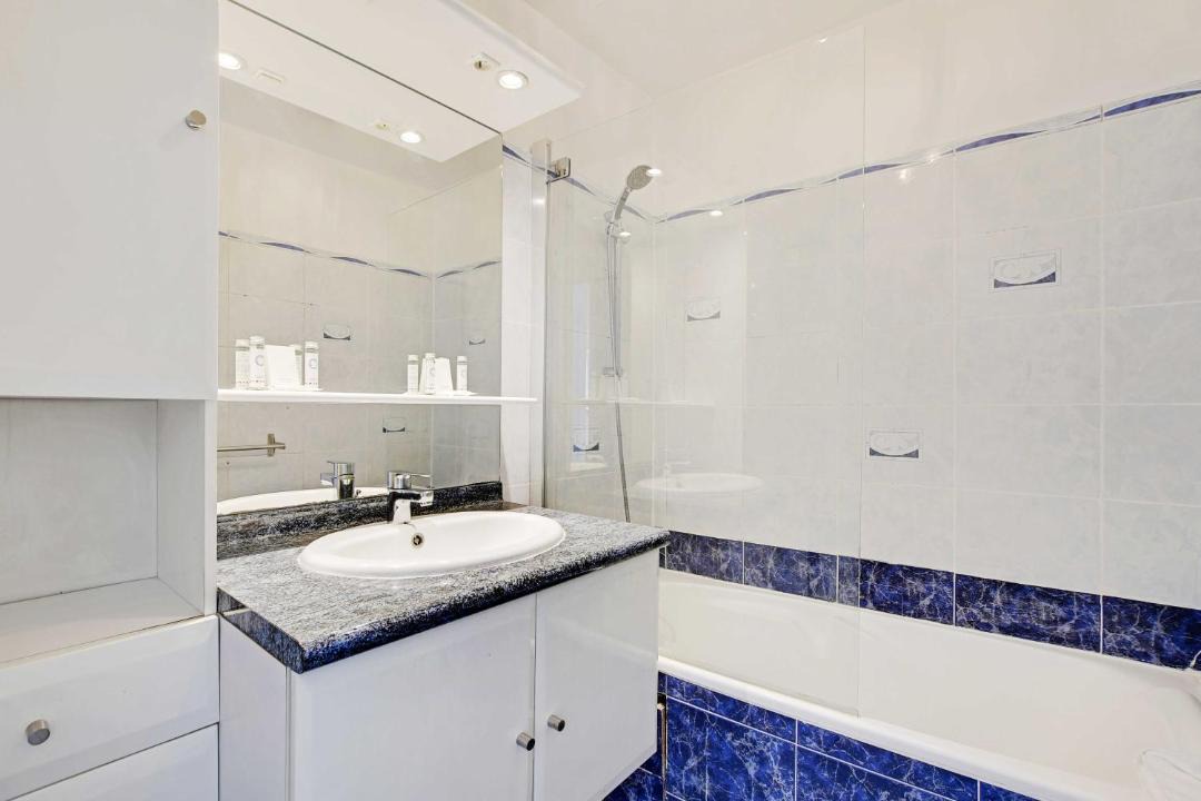 Photo of Bathroom in 19th Arrondissement