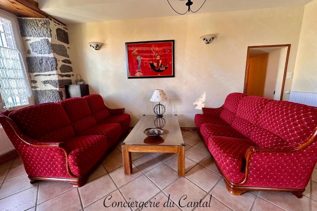 Photo of Livingroom in Neussargues en Pinatelle