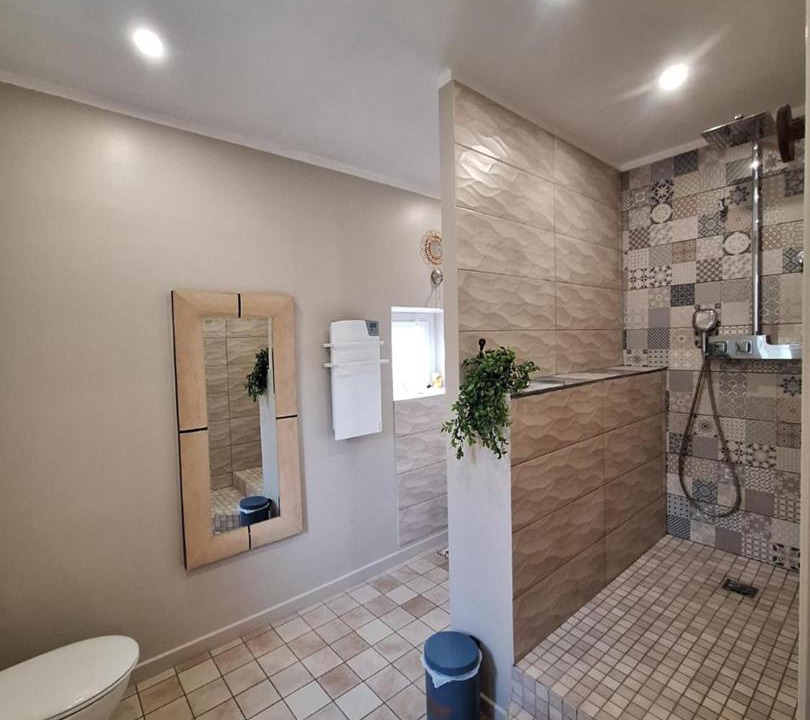 Photo of Bathroom in Sailly-Flibeaucourt