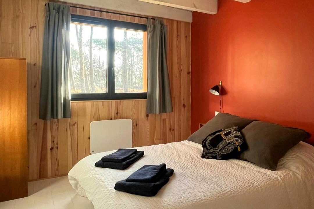 Photo of Bedroom in Saint-Paul-en-Born