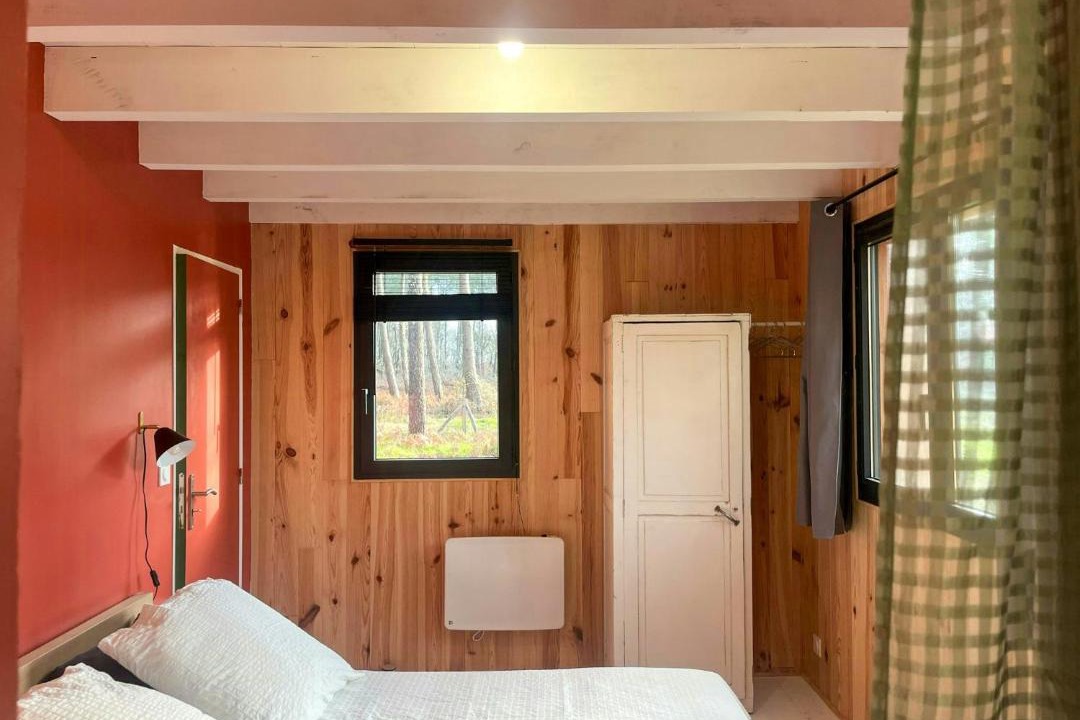 Photo of Bedroom in Saint-Paul-en-Born