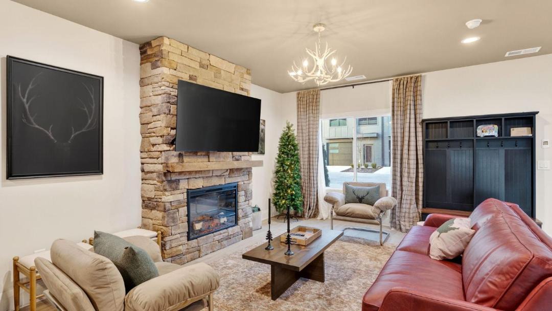 Photo of Livingroom in Katie Hill Neighborhood