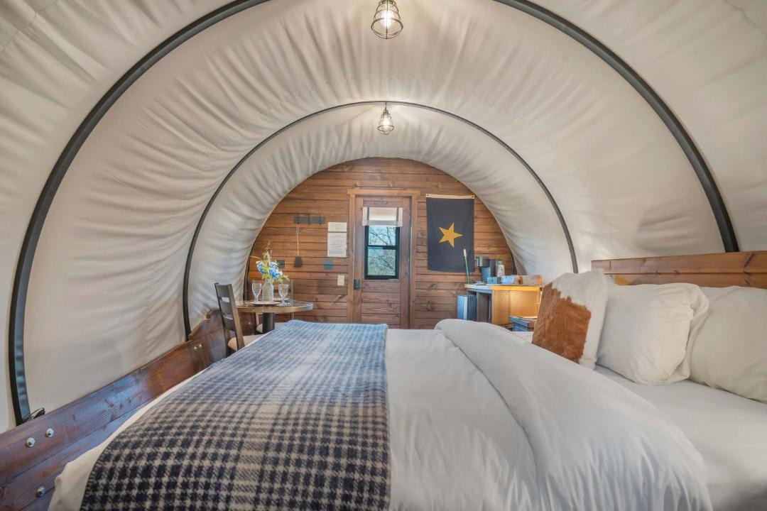 Photo of Bedroom in Branson