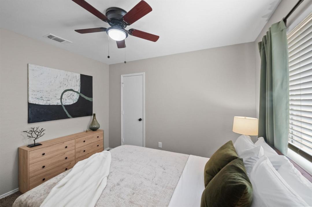 Photo of Bedroom in South Arlington