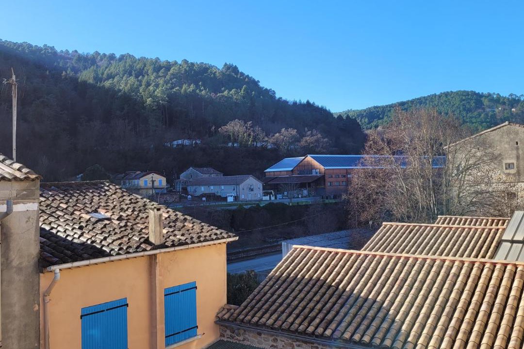 Photo of Others in Besseges