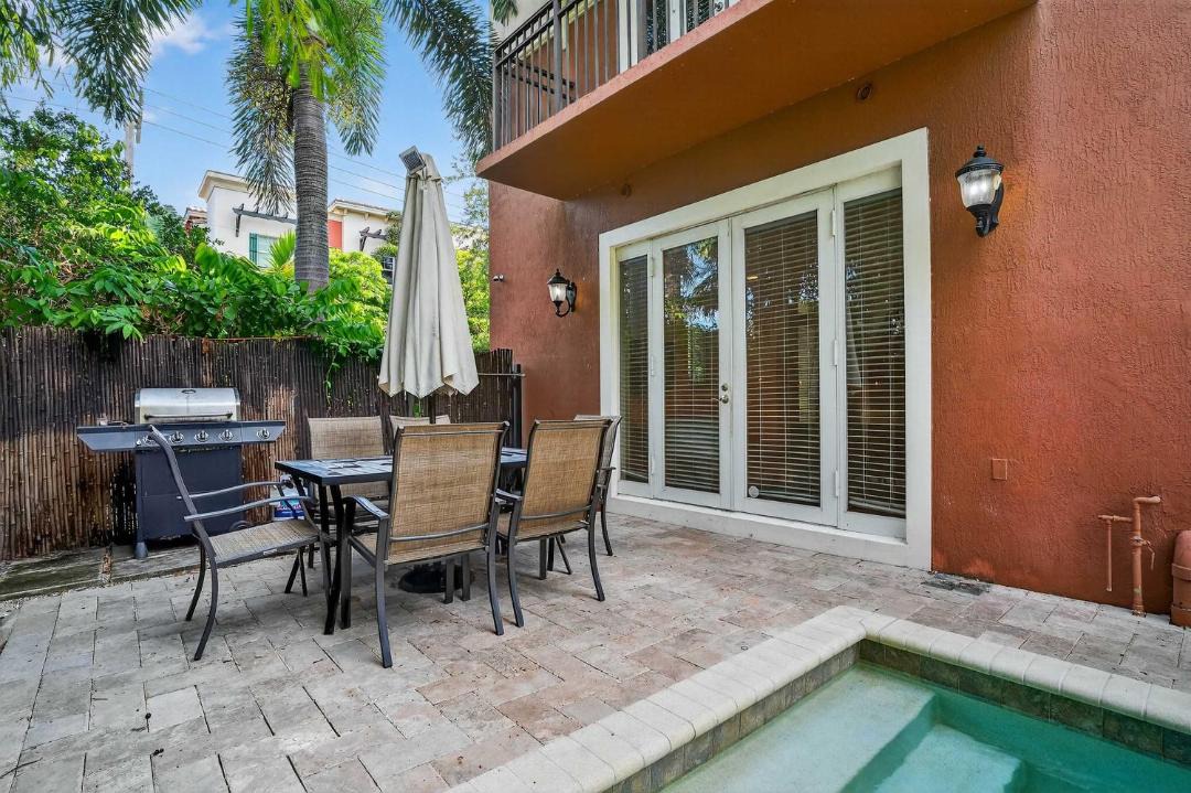 Photo of Patio Balcony in Lake Ridge
